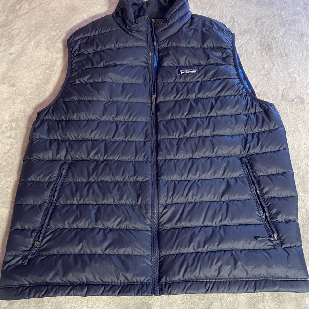 Men’s Patagonia Down Sweater Vest - Like new